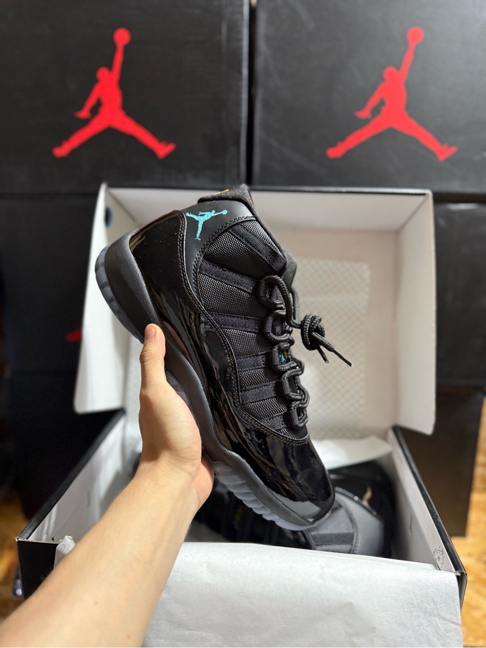 Air Jordan 11 Retro Gamma Blue